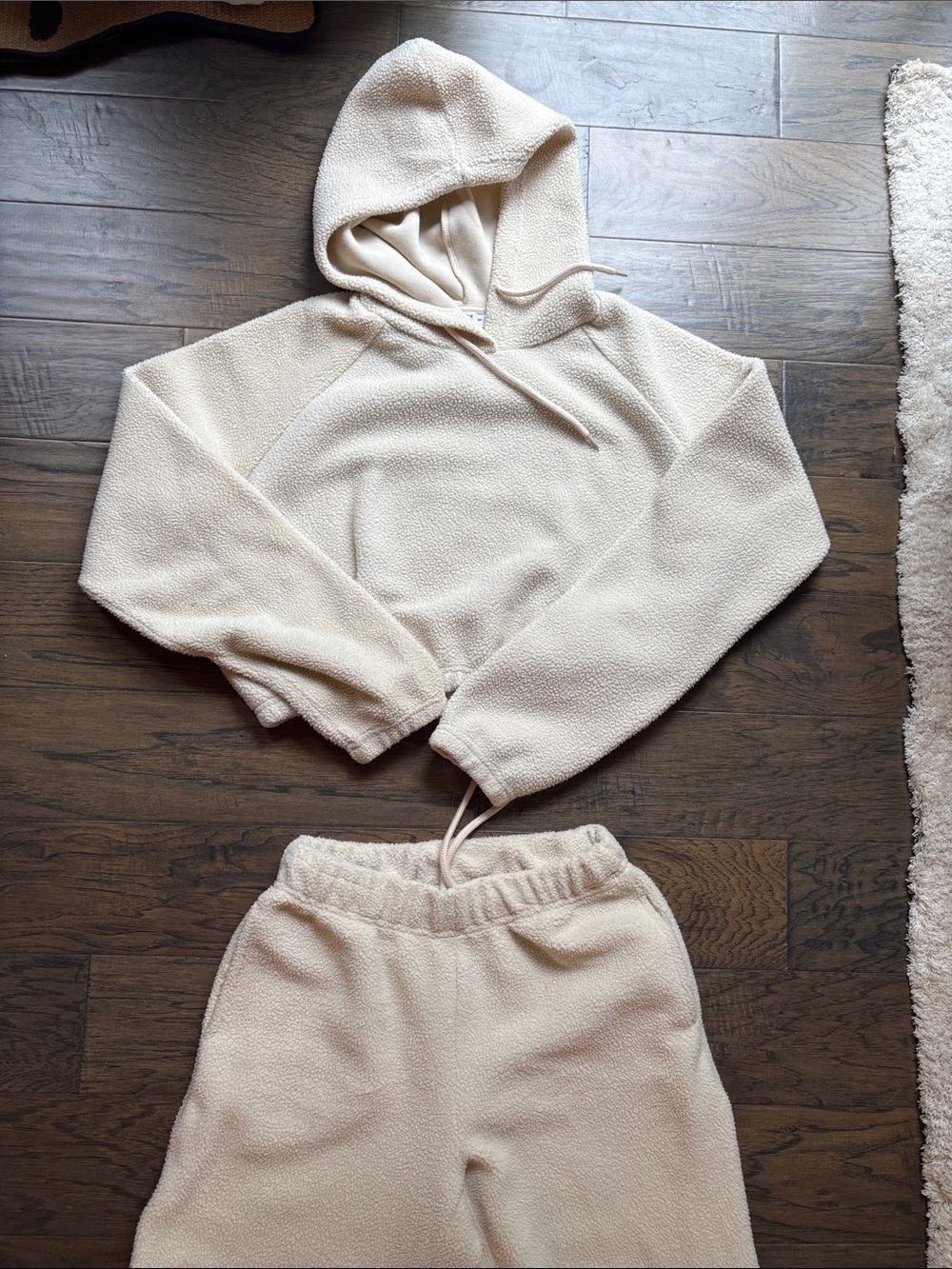 Cozy Cream Sherpa Hoodie & Jogger Set - Womens XS